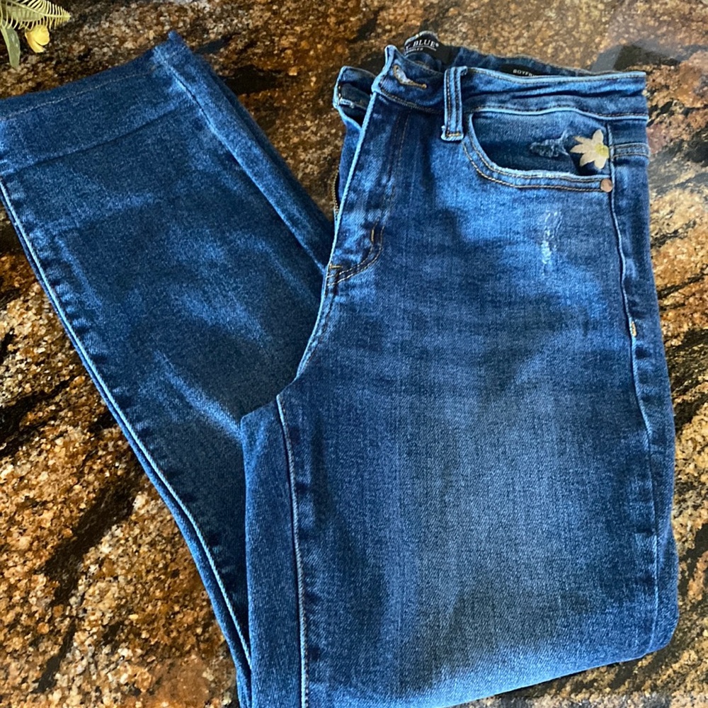 Judy Blue embroidered ankle. Hemmed to 26” inseam